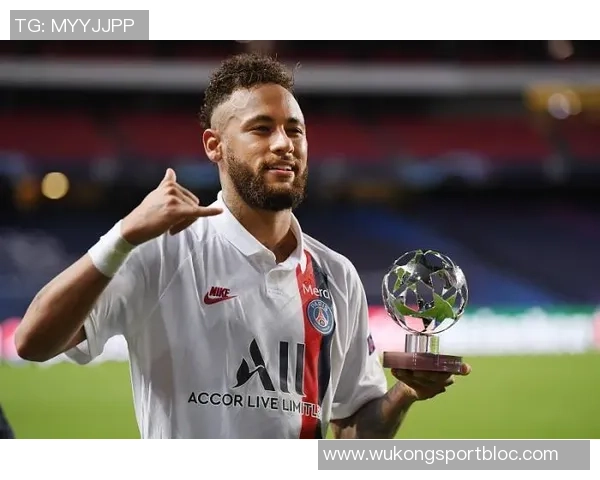 纳赛尔盛赞巴黎六冠荣耀共同庆祝历史性成就的自豪时刻