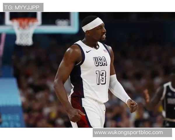 阿德巴约三分表现起伏17分8板展现出色防守能力